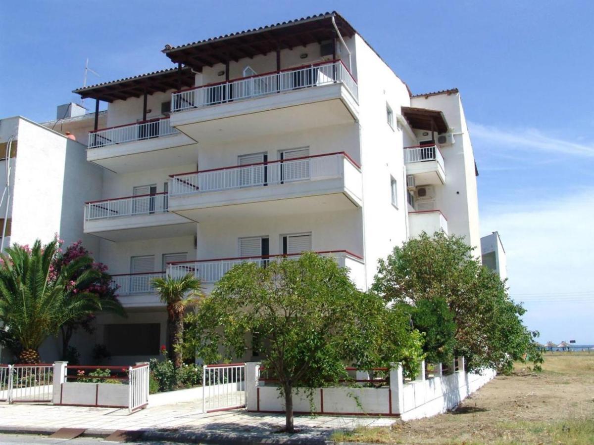 Mike'S Apartments Neoi Poroi Dış mekan fotoğraf