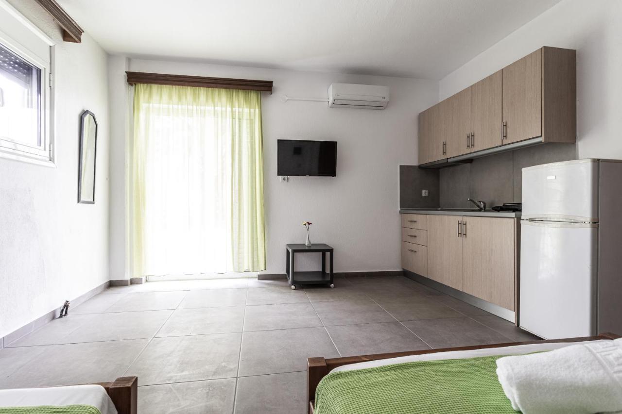 Mike'S Apartments Neoi Poroi Dış mekan fotoğraf